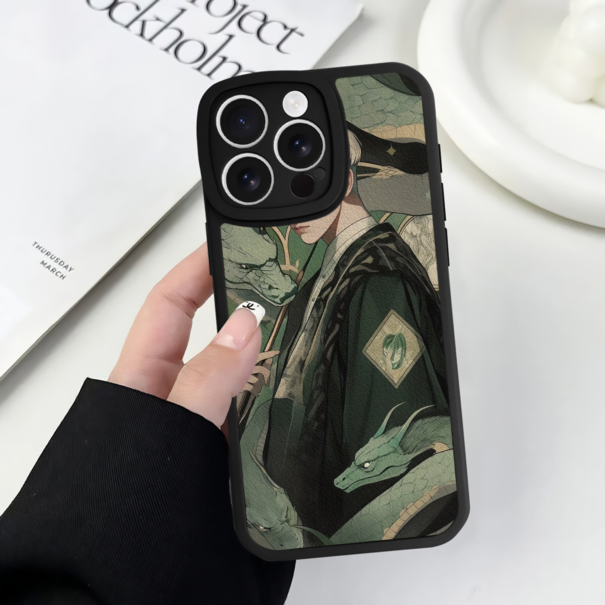 （画像用） Harry Potter ハリー・ポッターシリーズ 【iPhone 16シリーズ対応】シリコンスマホケース（レザー調） 材質：シリコン